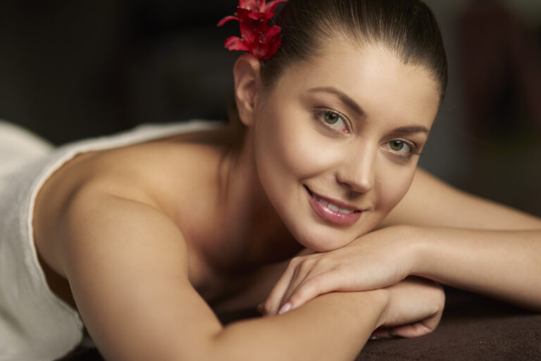 How Gold Massage Improves Skin Care and Natural Glow